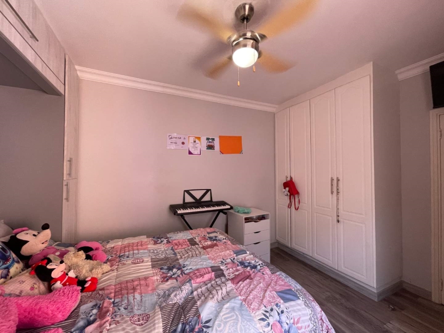 3 Bedroom Property for Sale in Seemeeu Park Western Cape